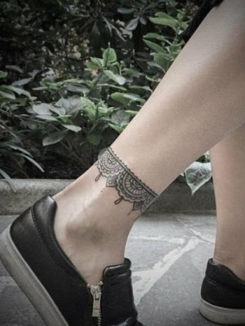 Mandala tornozelo tatuagem para homens