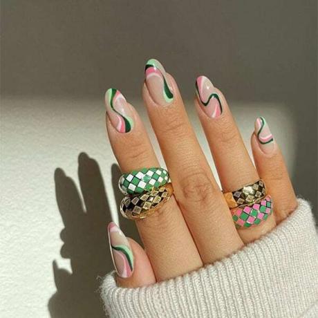 ვარდისფერი და მწვანე მორევები ფრჩხილის იდეები Amyle.nails