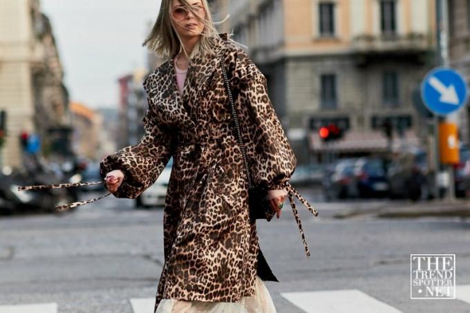 मिलान फैशन वीक एडब्ल्यू 2018 स्ट्रीट स्टाइल महिला 20
