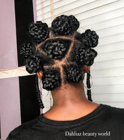 Φυσικό Kinky Bantu Knots Hairstyle