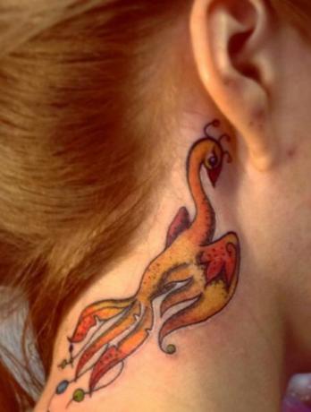 Tetovanie na krku Phoenix