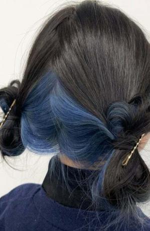 მუქი ლურჯი Peekaboo თმა 