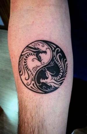Unik Yin Yang-tatuering