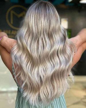 17 úžasných nápadov na farbenie vlasov s platinovou blond balayage