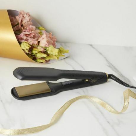 Die 5 besten Haarwerkzeuge, die ihre Arbeit ohne Hitzeschäden erledigen