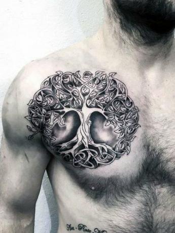 Ķeltu dzīvības koka tetovējums