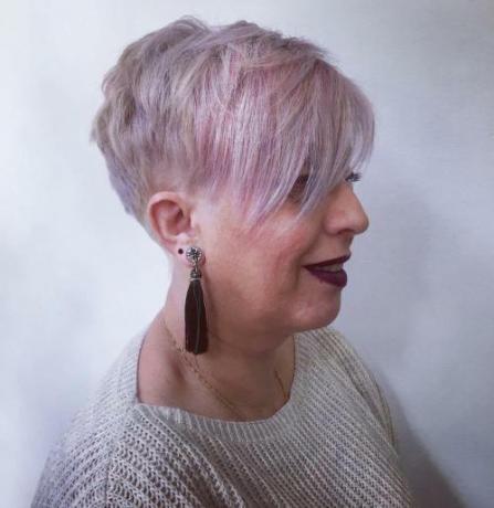 Hvorfor eldre kvinner bruker korte frisyrer og hvorfor du ikke trenger det