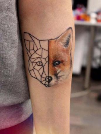 Geometrické tetovanie líšky