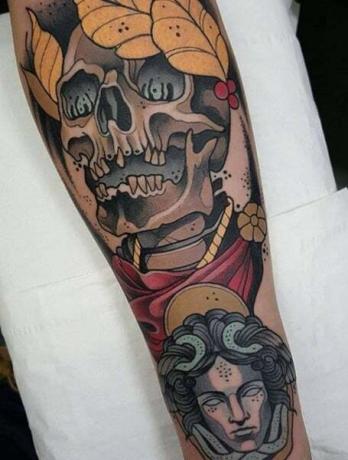 Neo hagyományos koponya tetoválás 1