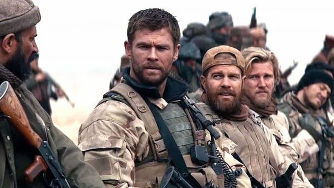 Crew Cut Крис Хемсуърт 12 Strong