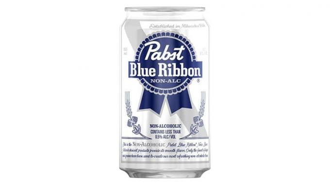 Nealkoholické pivo Pabst Blue Ribbon