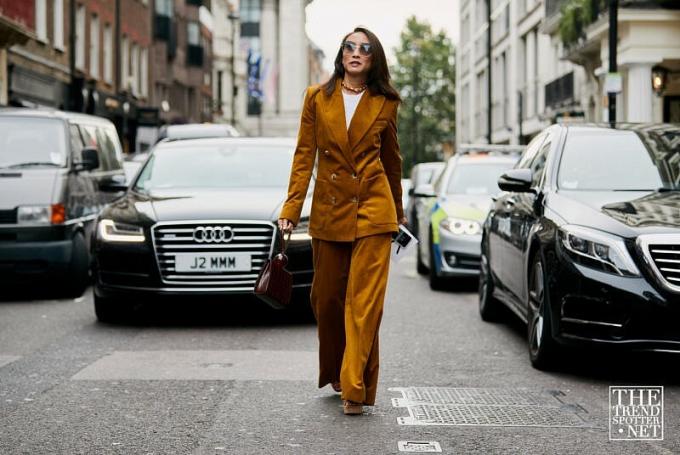 Londýnsky týždeň módy, jar, leto 2019, pouličný štýl (40 z 59)