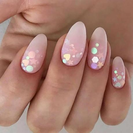 Glitter mandel naglar