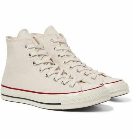 รองเท้าผ้าใบ Converse สีขาว