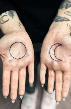 Naruto Auringon ja Kuun tatuointi