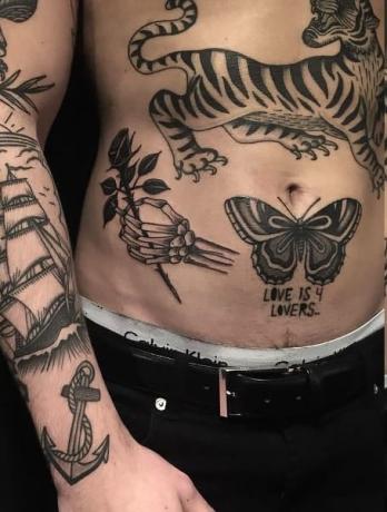 Tetovanie na brucho Butterfly Men