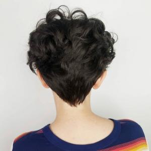 17 V-Cut em ideias para cabelos compridos que estão em alta em 2021 para aquele visual em forma de V