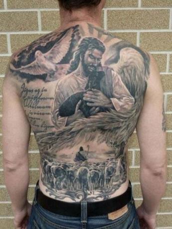 Τατουάζ Ιησούς και αρνιού