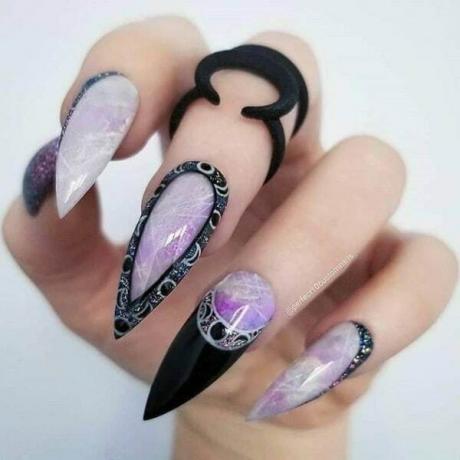 Halloweenowe paznokcie czarownic