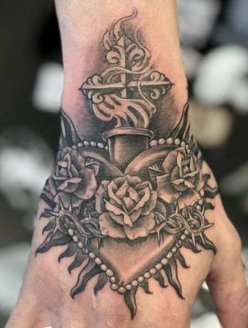 Свето срце тетоважа