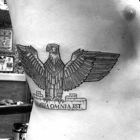 Tetovanie na rebrovú klietku orla 3