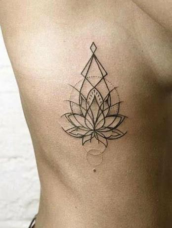 Tinta de flor de loto geométrica