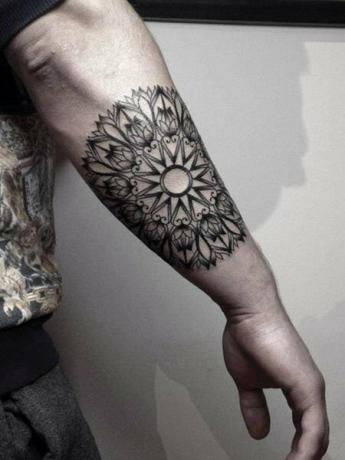 Татуировки на теселация на странични ръце