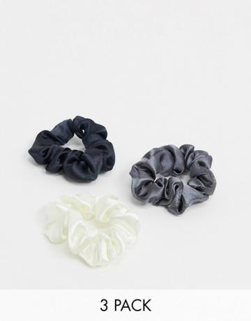 Asos designpakke med 3 tynde scrunchies i sorte hvide grå satiner