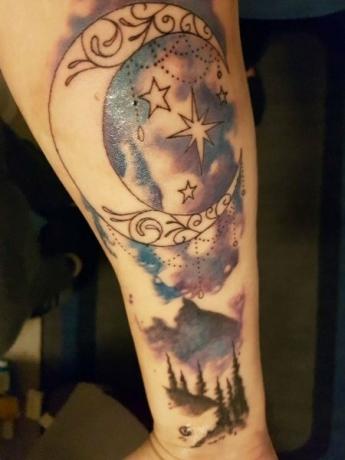 Tatuaj cu mânecă cu lună și stele