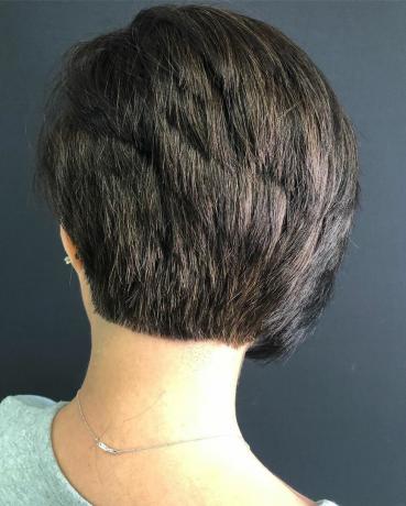 Složena asimetrična frizura