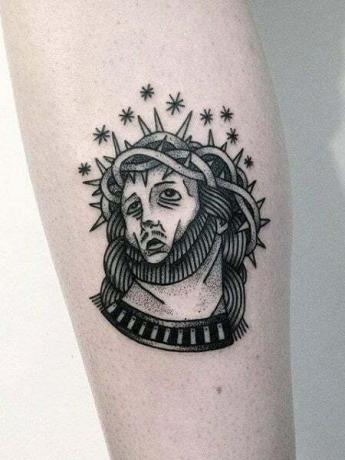 Kleine Jezus-tatoeages 