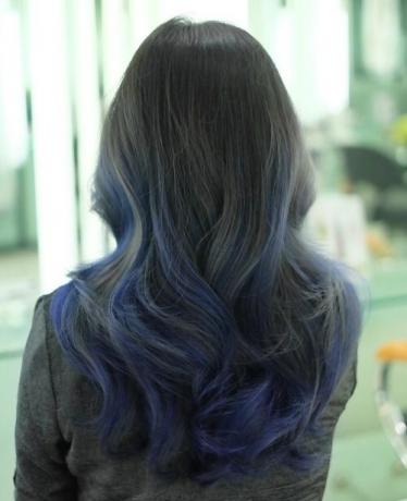 modrá balayage pro černé vlasy