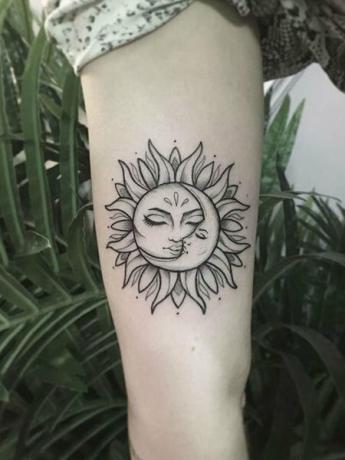 Tetovaža Sonca in Lune
