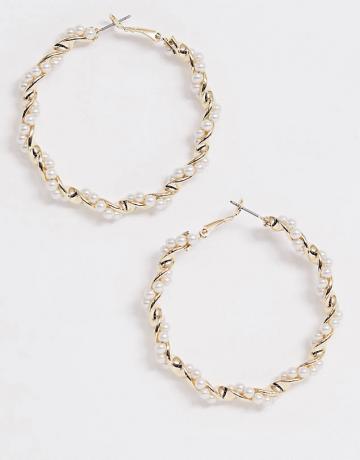 Σκουλαρίκια Asos Design Hoop In Twist Design With Pearls In Gold Tone