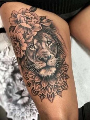 Lion Leg Tatuering