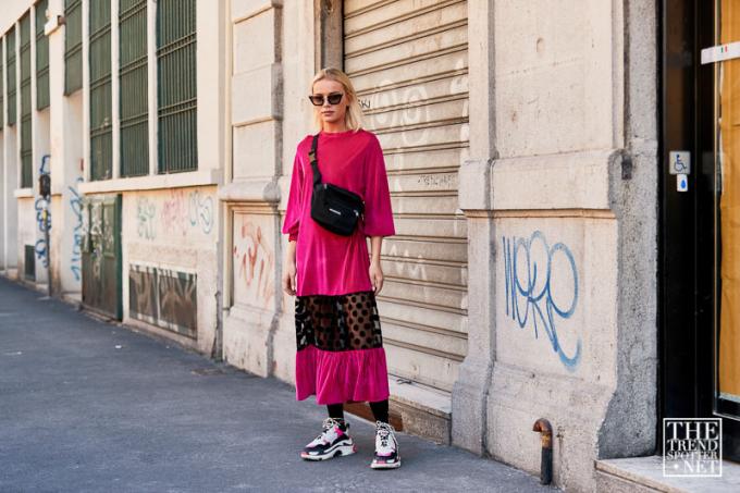 Milánsky týždeň módy, jar, leto 2019, pouličný štýl (134 zo 137)