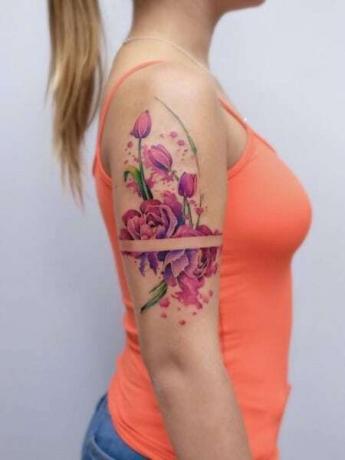 Akvarel halværmet tatovering
