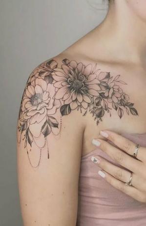 Schulter Sonnenblumen Tattoo