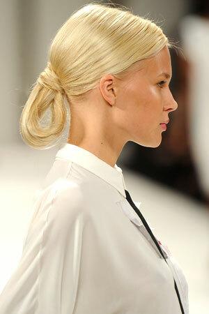 Cabelo da New York Fashion Week: NYFW Inspired Weekend Hair How-To