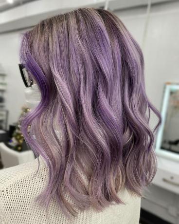 Šedé a lila vlasy