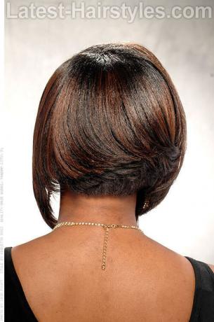 Asymmetrisk Bob -frisyr för kvinnor över 40