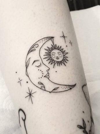 Tatuaj Lună Soare și Stea