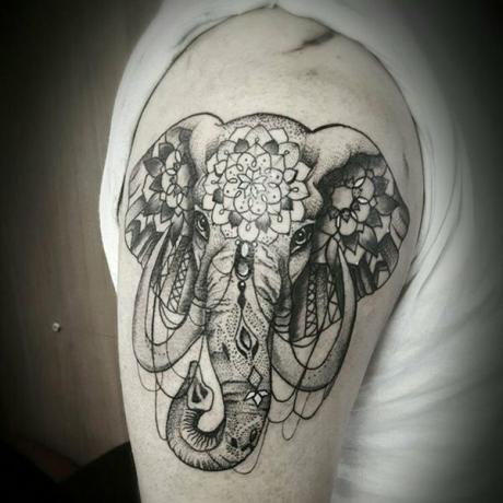 Tetovaža slona Mandala