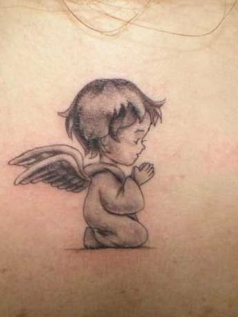Baba angyal tetoválás