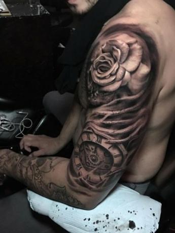 Tatuaje De Brazo De Reloj 